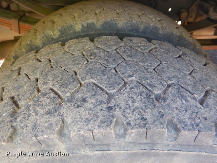 image for item EY9080 2009 Ford F450 Super Duty  utility truck