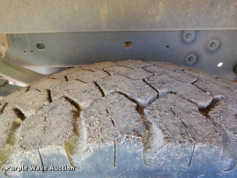 image for item EY9080 2009 Ford F450 Super Duty  utility truck