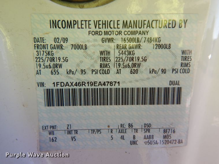 image for item EY9080 2009 Ford F450 Super Duty  utility truck