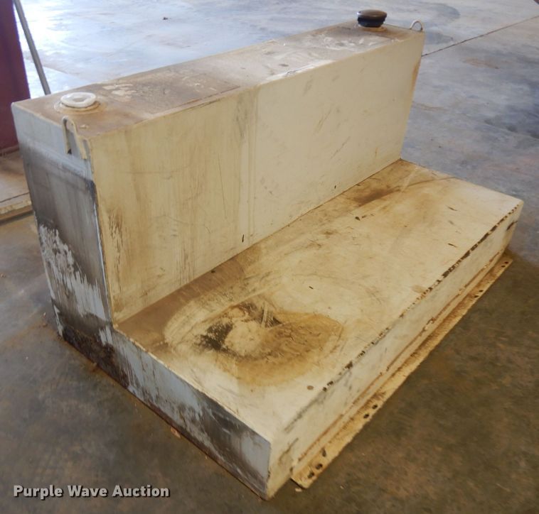 image for item EY9081 Weather Guard auxiliary fuel tank