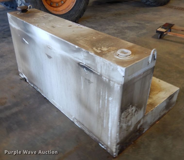 image for item EY9081 Weather Guard auxiliary fuel tank