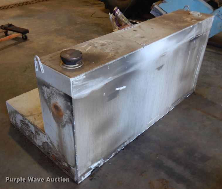 image for item EY9081 Weather Guard auxiliary fuel tank