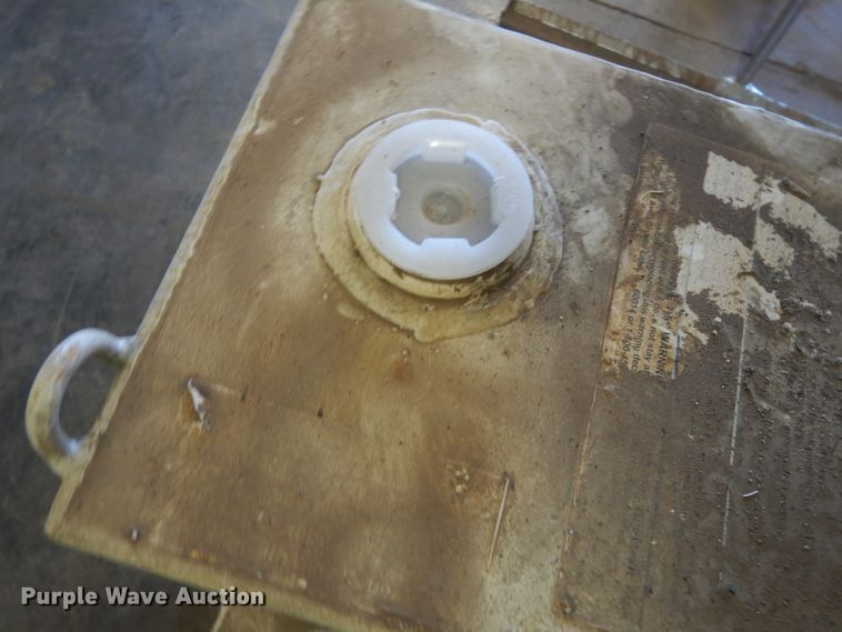 image for item EY9081 Weather Guard auxiliary fuel tank