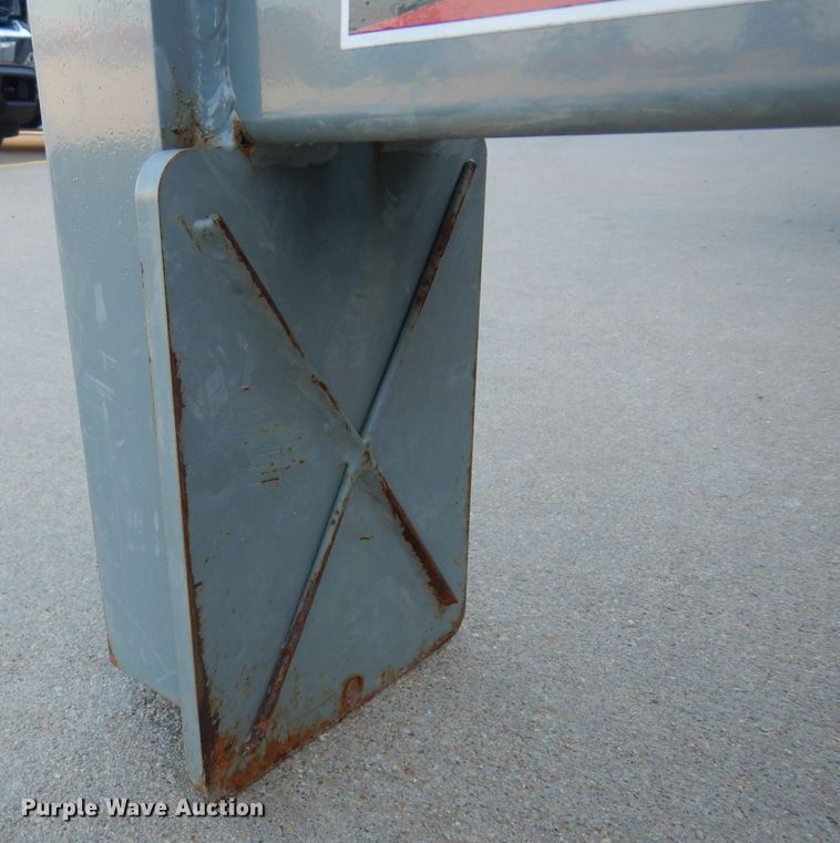 image for item EY9130 Wallenstein WX410-GR skid steer log splitter