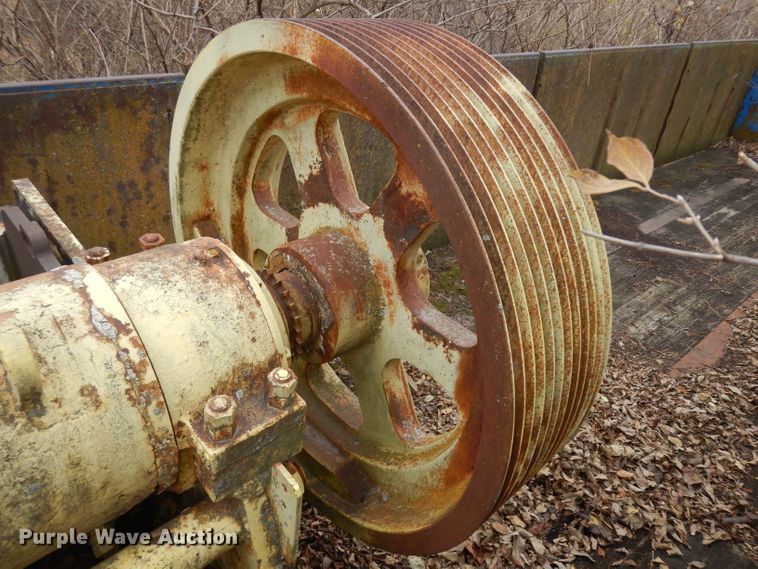 image for item EY9156 Cedarapids rock crusher