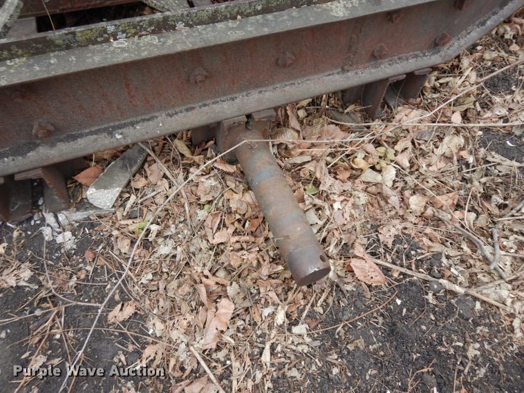 image for item EY9157 Eagle rock crusher