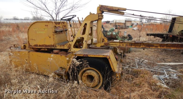 image for item EY9164 Hughes-keenan V-10  crane