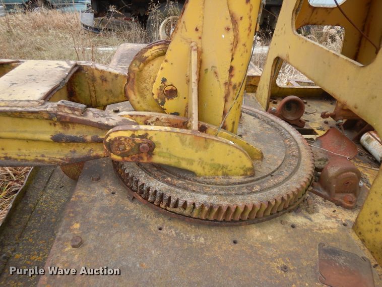 image for item EY9164 Hughes-keenan V-10  crane