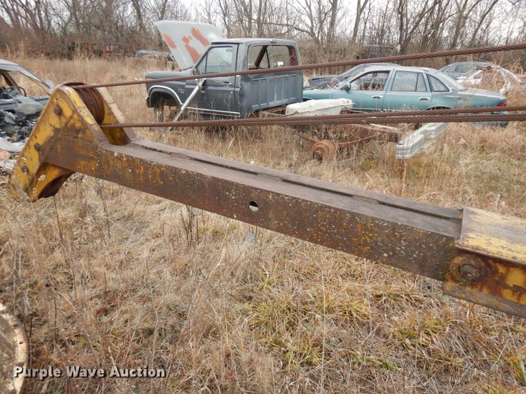 image for item EY9164 Hughes-keenan V-10  crane