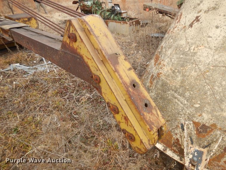 image for item EY9164 Hughes-keenan V-10  crane