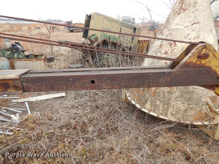 image for item EY9164 Hughes-keenan V-10  crane