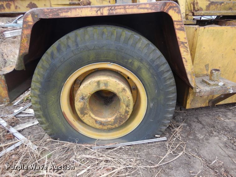 image for item EY9164 Hughes-keenan V-10  crane