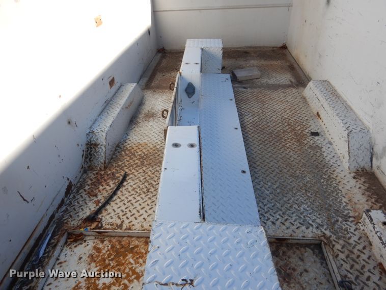 image for item FA9452 Reading 108GABDWC utility bed