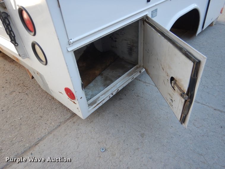 image for item FA9452 Reading 108GABDWC utility bed