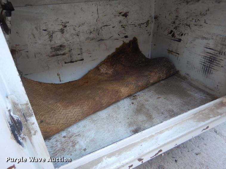 image for item FA9452 Reading 108GABDWC utility bed