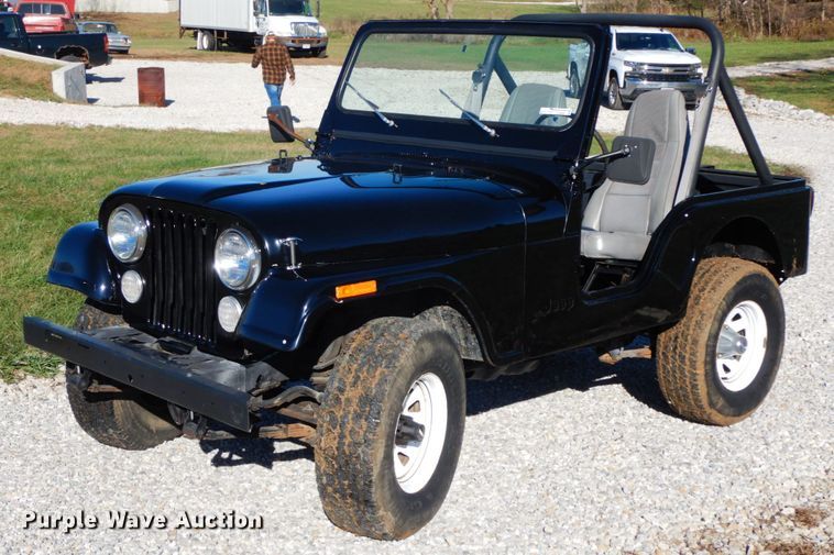 image for item FG9690 1983 Jeep CJ5  SUV