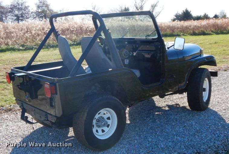 image for item FG9690 1983 Jeep CJ5  SUV