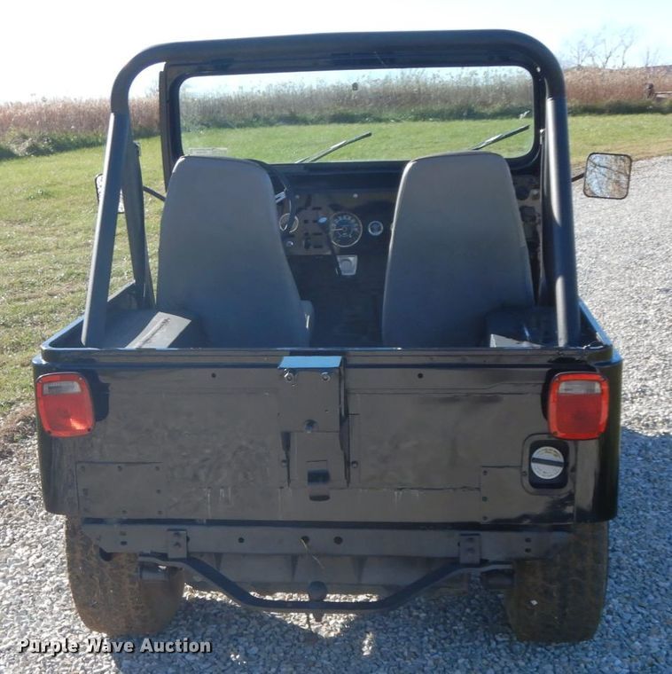 image for item FG9690 1983 Jeep CJ5  SUV