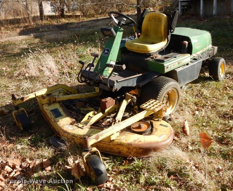 image for item FG9708 John Deere F935  lawn mower