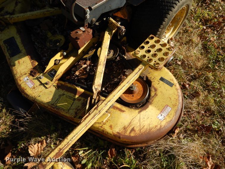 image for item FG9708 John Deere F935  lawn mower