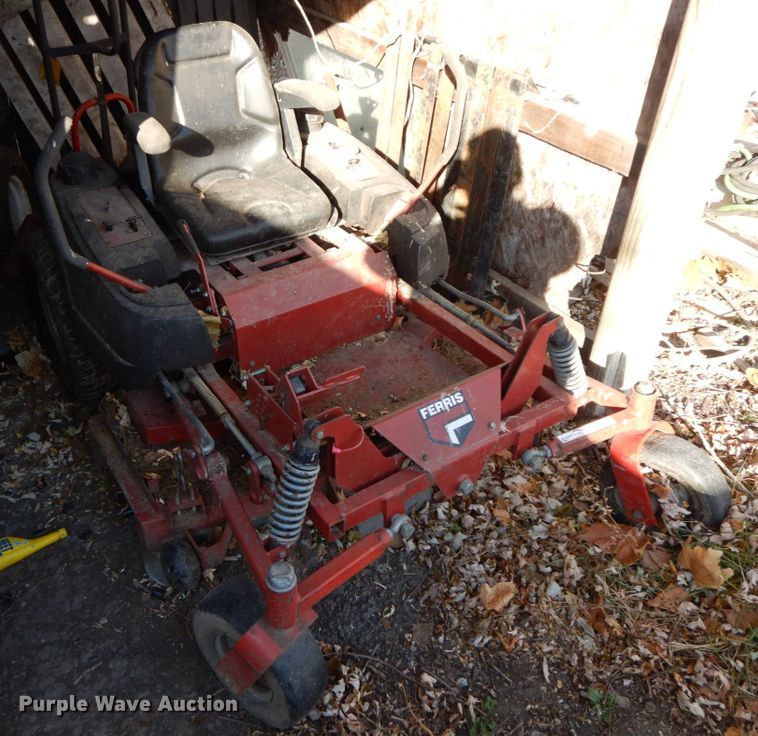 image for item FG9709 Ferris IS1000  ZTR lawn mower