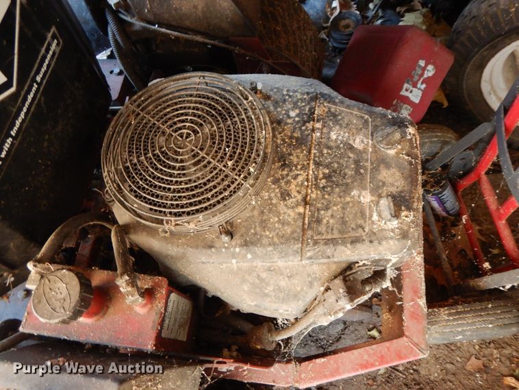 image for item FG9709 Ferris IS1000  ZTR lawn mower