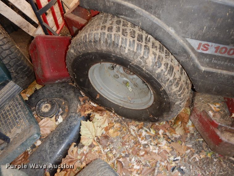 image for item FG9709 Ferris IS1000  ZTR lawn mower