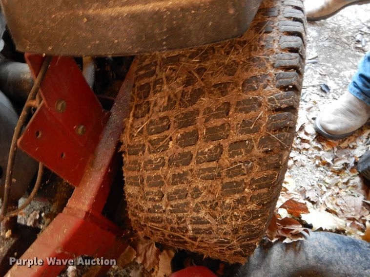 image for item FG9709 Ferris IS1000  ZTR lawn mower