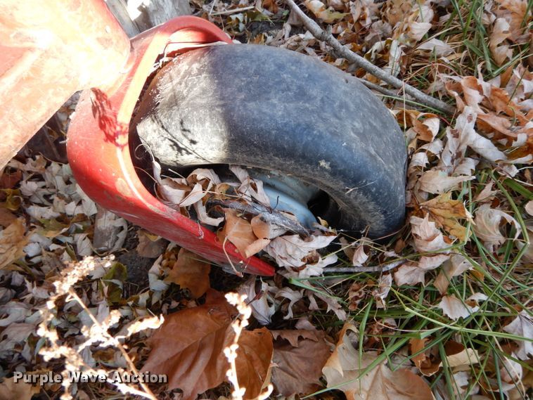 image for item FG9709 Ferris IS1000  ZTR lawn mower