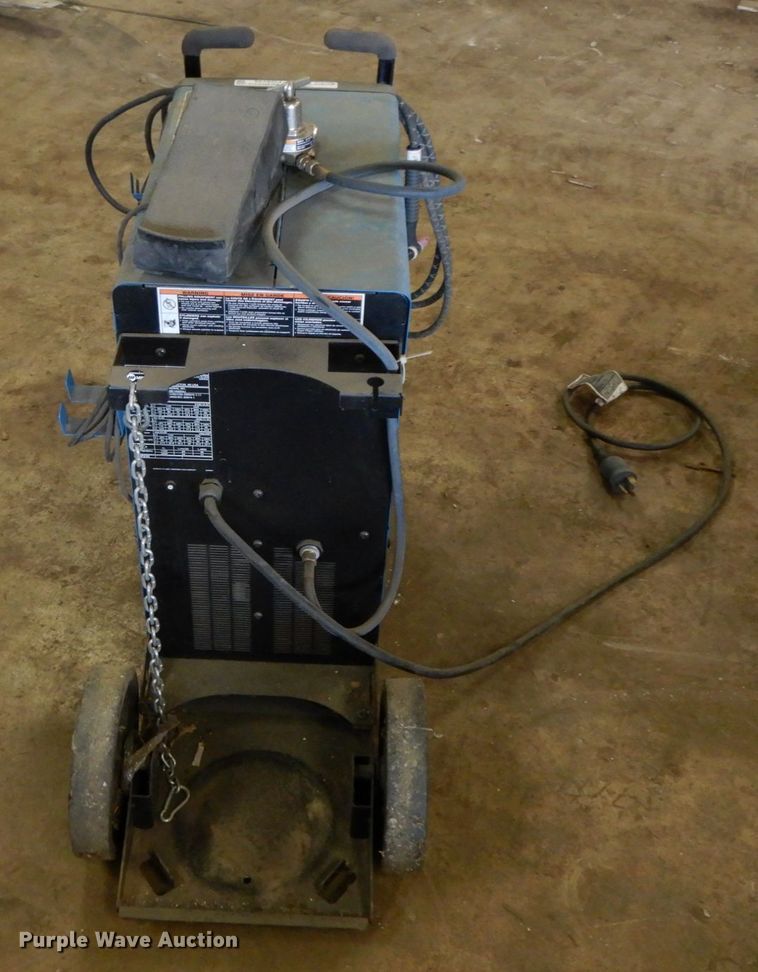 image for item FG9748 Miller Syncrowave 210 TIG welder