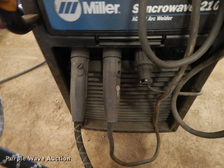image for item FG9748 Miller Syncrowave 210 TIG welder