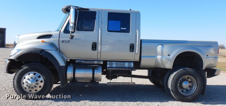 image for item FW9978 2006 International 7400 CXT Crew Cab dump bed truck