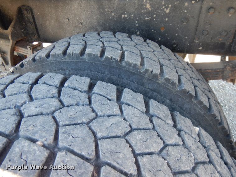 image for item FW9978 2006 International 7400 CXT Crew Cab dump bed truck