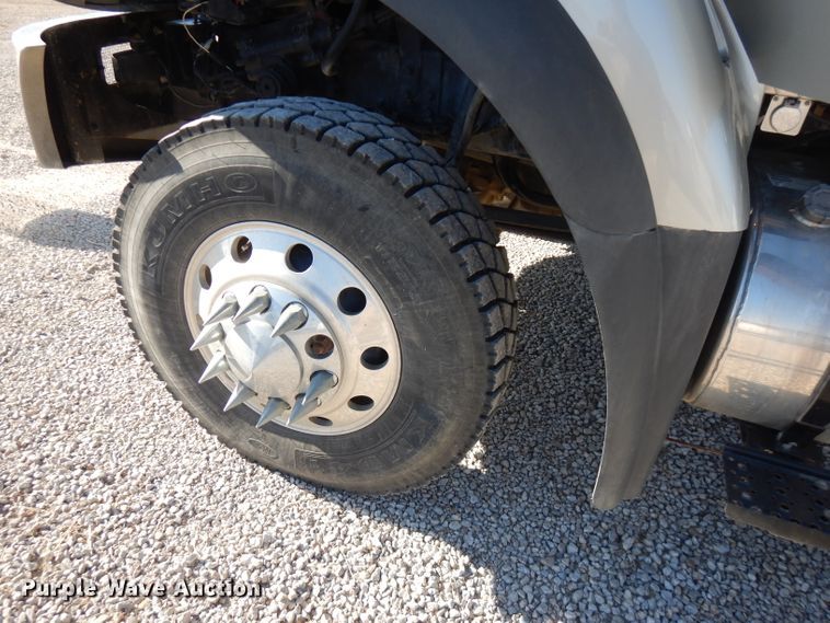 image for item FW9978 2006 International 7400 CXT Crew Cab dump bed truck