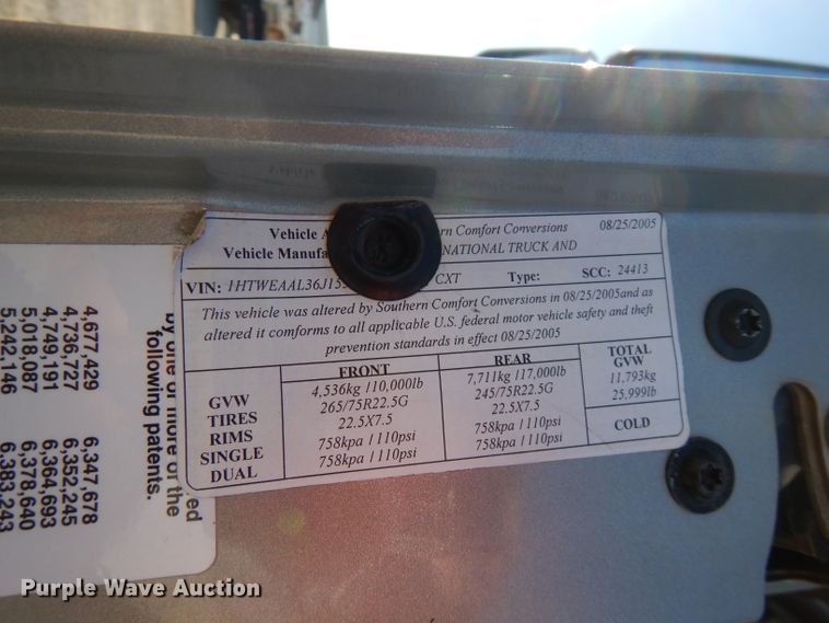 image for item FW9978 2006 International 7400 CXT Crew Cab dump bed truck