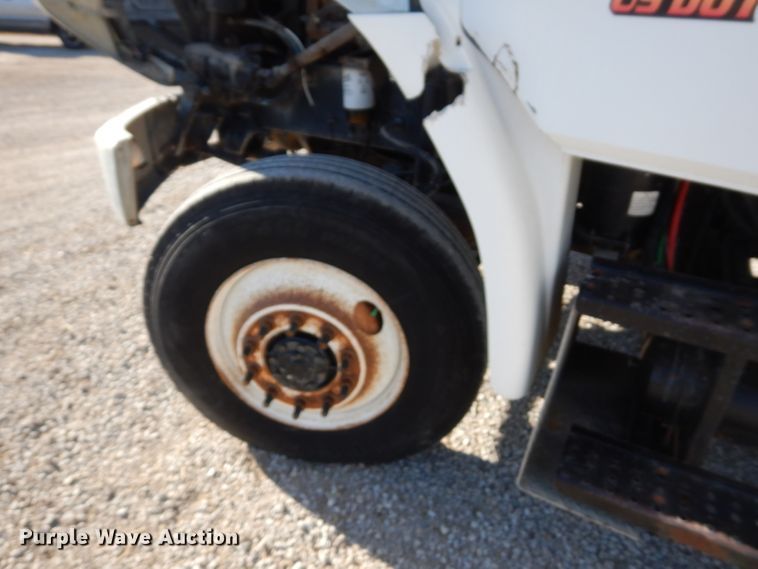 image for item FW9979 2002 Freightliner FL70  Crew Cab service truck