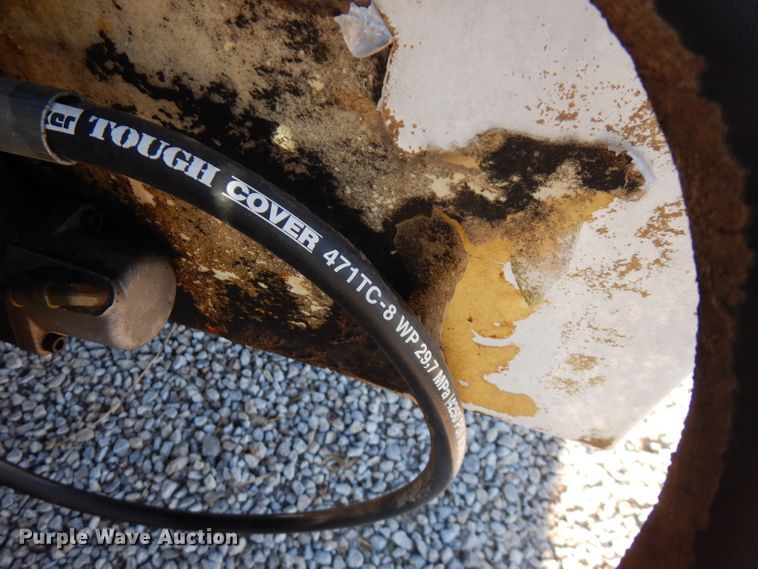 image for item FW9979 2002 Freightliner FL70  Crew Cab service truck