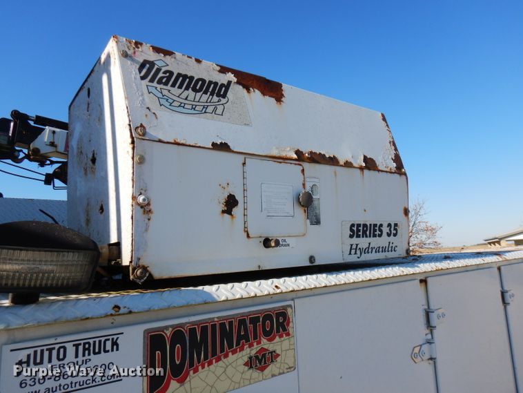 image for item FW9979 2002 Freightliner FL70  Crew Cab service truck