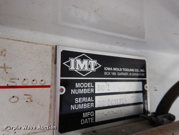 image for item FW9979 2002 Freightliner FL70  Crew Cab service truck