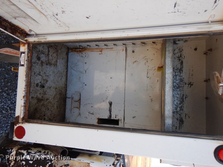 image for item FW9979 2002 Freightliner FL70  Crew Cab service truck