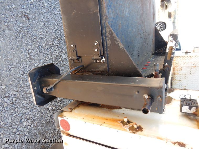 image for item FW9979 2002 Freightliner FL70  Crew Cab service truck