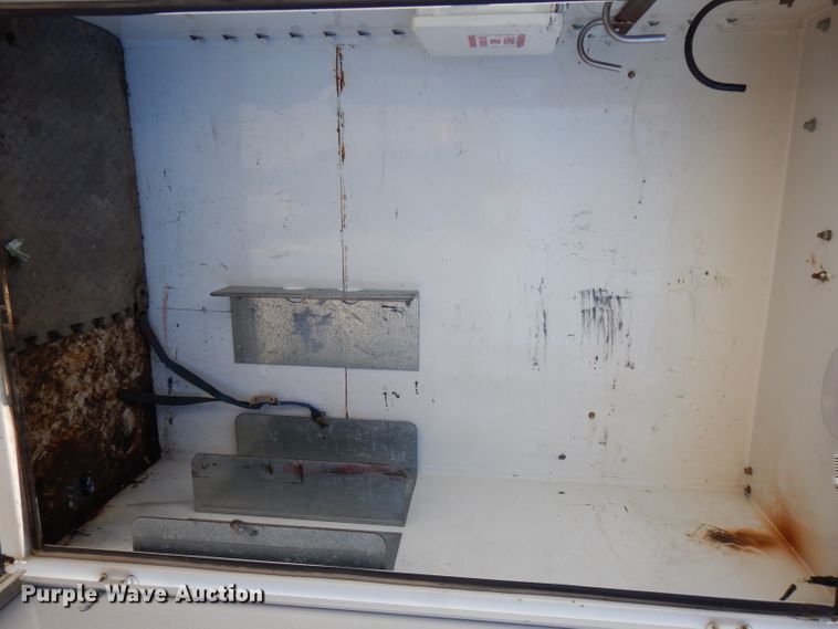 image for item FW9979 2002 Freightliner FL70  Crew Cab service truck