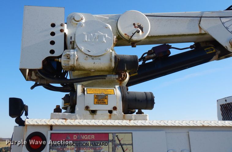 image for item FW9979 2002 Freightliner FL70  Crew Cab service truck