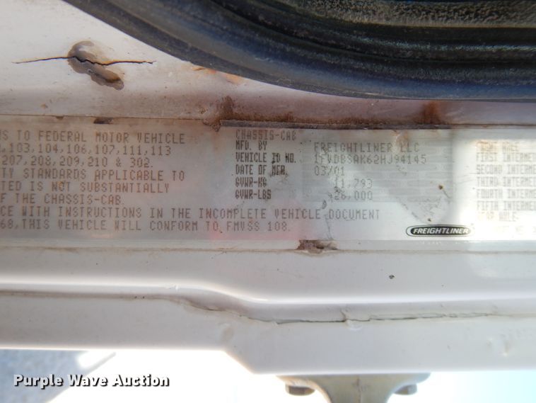 image for item FW9979 2002 Freightliner FL70  Crew Cab service truck