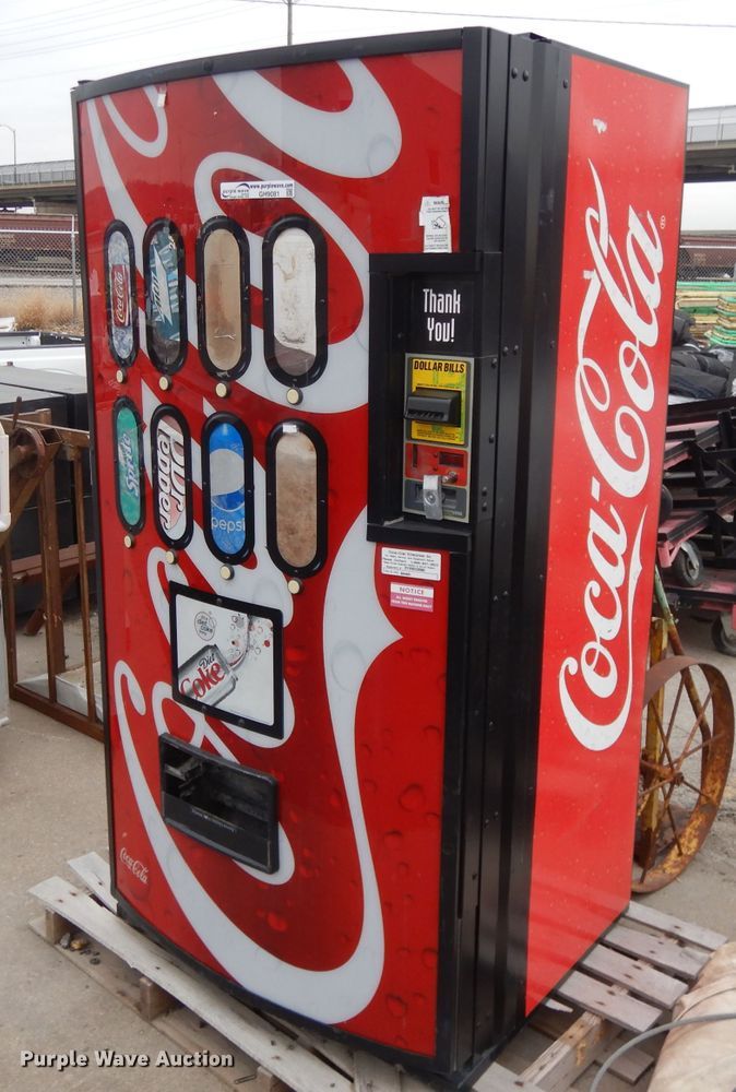 image for item GH9081 Royal Vendors RVCC-660-9 Coca-Cola vending machine