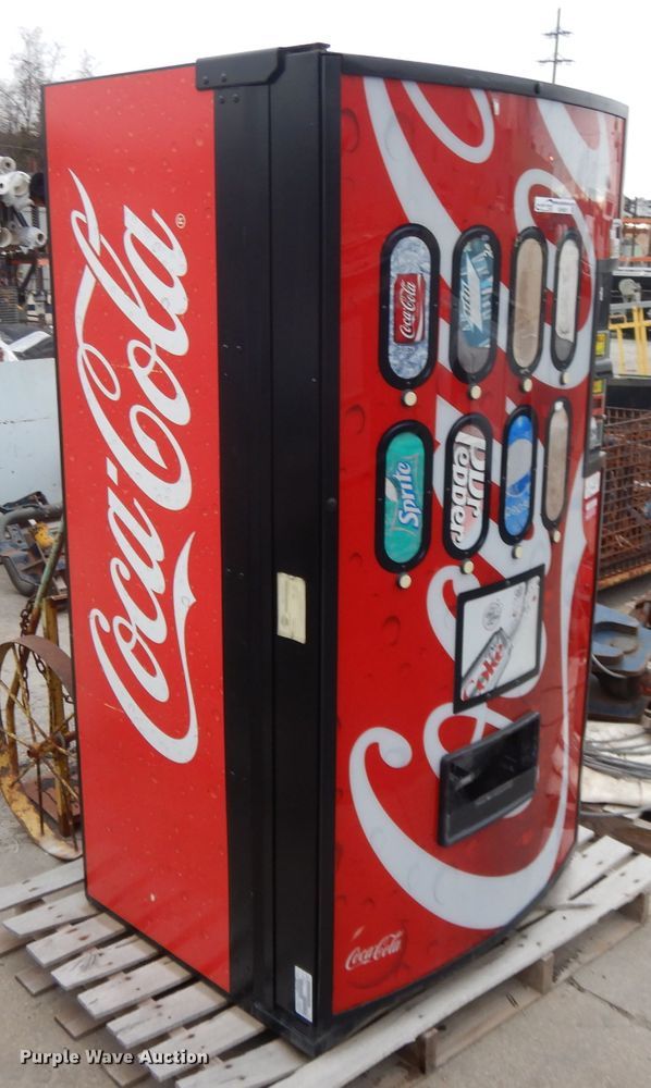 image for item GH9081 Royal Vendors RVCC-660-9 Coca-Cola vending machine