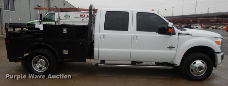 image for item GH9094 2011 Ford F450 Super Duty Lariat  Crew Cab flatbed truck