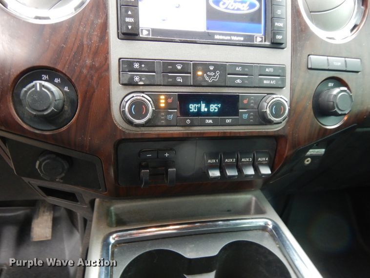 image for item GH9094 2011 Ford F450 Super Duty Lariat  Crew Cab flatbed truck