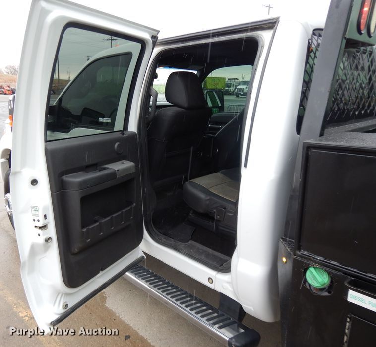 image for item GH9094 2011 Ford F450 Super Duty Lariat  Crew Cab flatbed truck