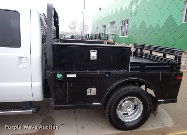 image for item GH9094 2011 Ford F450 Super Duty Lariat  Crew Cab flatbed truck
